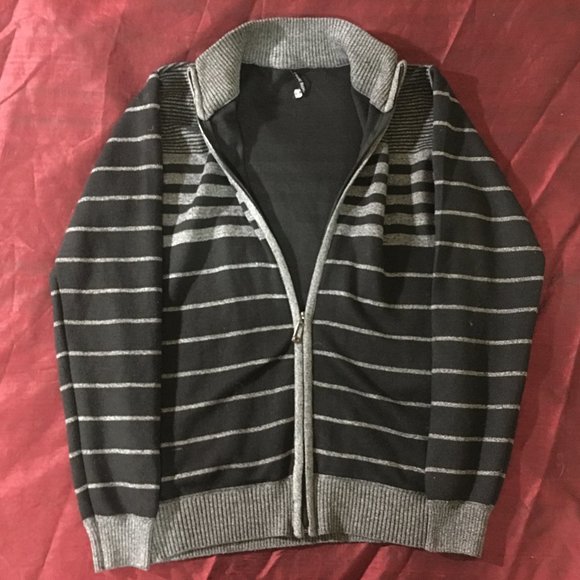 True Rock Black & Gray Stripe Full-Zipper Sweater - Small - Picture 4 of 7